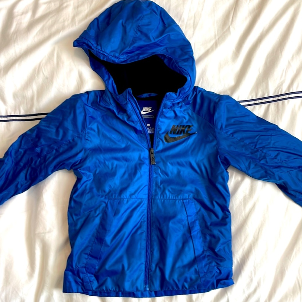 Nike fleece lined windbreaker jacket size 7 (6-7yrs)